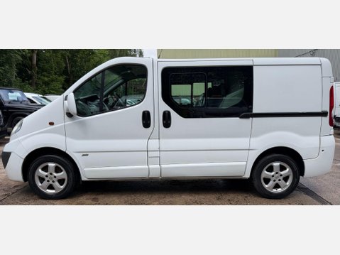 Vauxhall Vivaro 2.0 2900 CDTi Sportive Crew Van 5dr Diesel Manual FWD L1 (195 g/km, 113 bhp 9