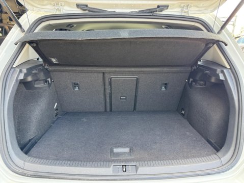 Volkswagen Golf 1.6 TDI BlueMotion Tech SE Nav Euro 6 (s/s) 5dr 31