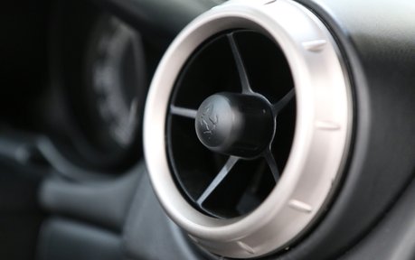 Ferrari California V8 - Daytona Style Seats, Shields and More 33