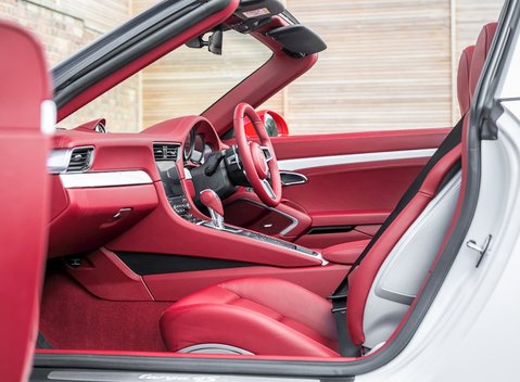 Porsche 911 (991) Targa 4S PDK 6