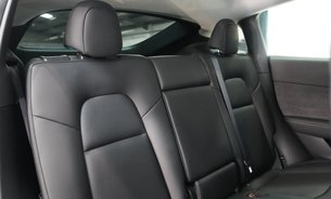 Tesla Model Y LONG RANGE AWD Comfort Suspension GROK AI One Owner Adaptive LEDs VAT Q 15