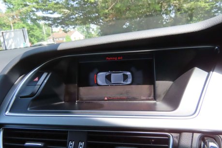 Audi A4 2.0 TDI S line Euro 5 (s/s) 4dr 11