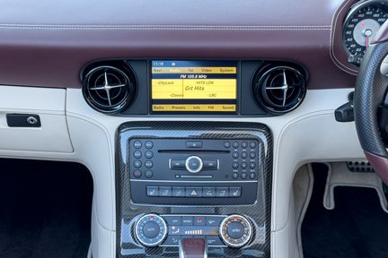 Mercedes-Benz SLS AMG GT ROADSTER- I OF ONLY 2 UK Cars 18