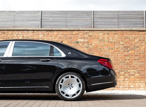 Mercedes-Benz M Class S600 39