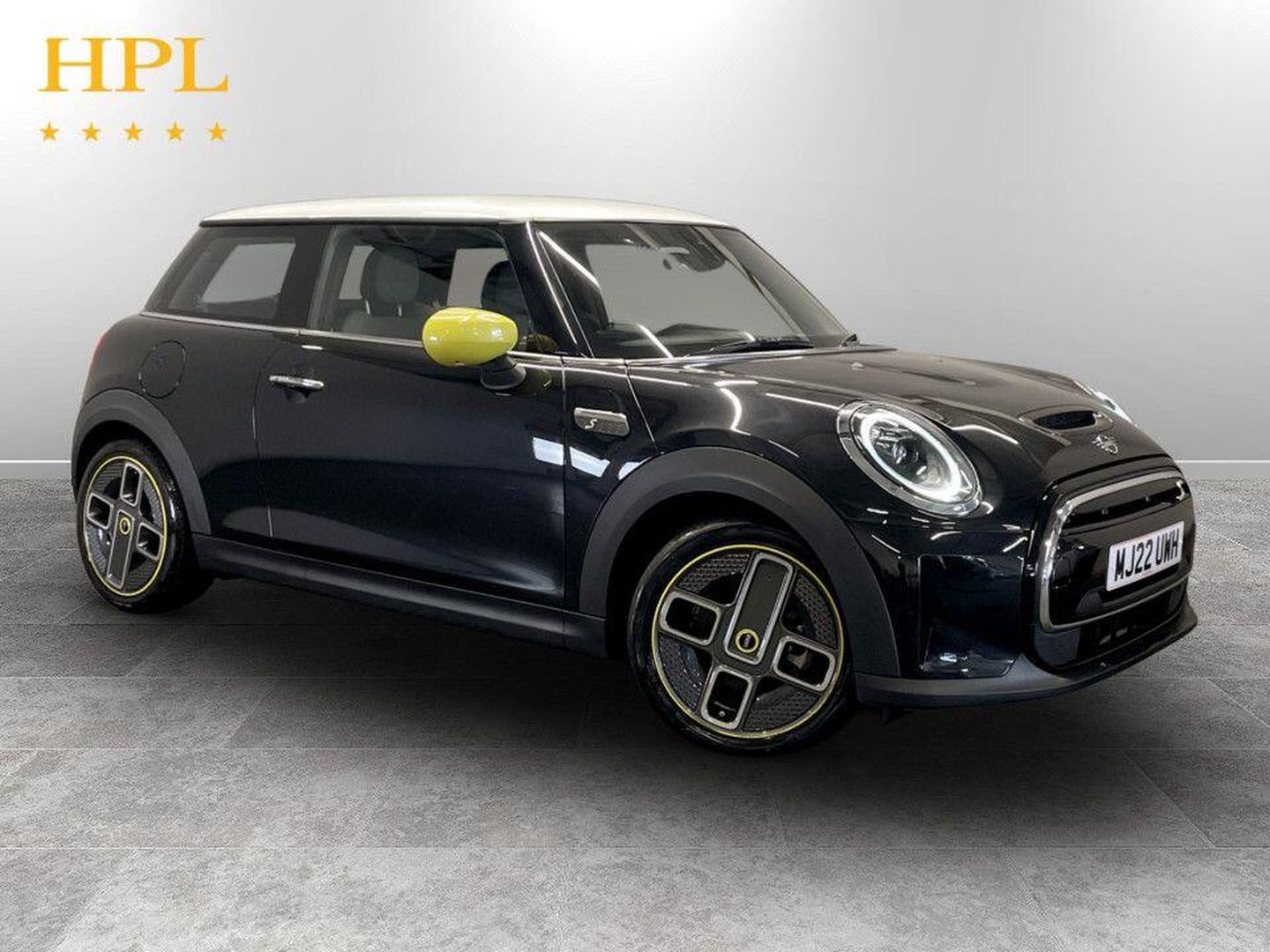 MINI Hatch listing photo