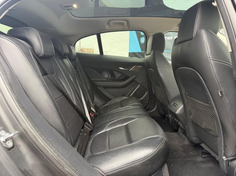 Jaguar I-Pace 400 90kWh SE Auto 4WD 5dr 46