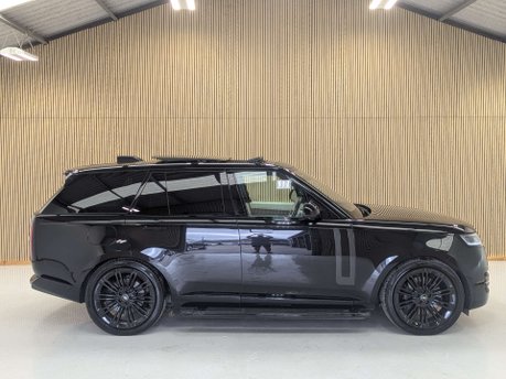 Land Rover Range Rover 4.4 Range Rover First Edition Auto 4WD 5dr 14