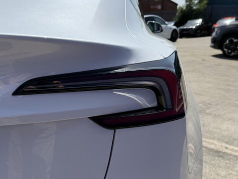 Tesla Model 3 Saloon 4dr Electric Auto RWD (208 ps) 20