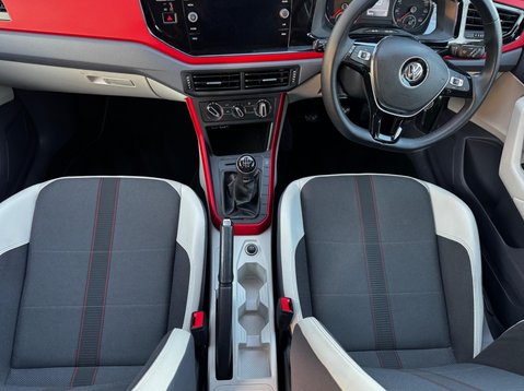 Volkswagen Polo BEATS TSI 76