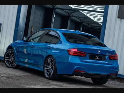 BMW 3 Series 3.0 340i M Sport Shadow Edition Auto 4dr 30