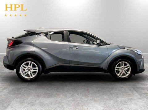 Toyota C-HR 1.8 VVT-h GPF Icon SUV 5dr Petrol Hybrid CVT Euro 6 (s/s) (122 ps) 8