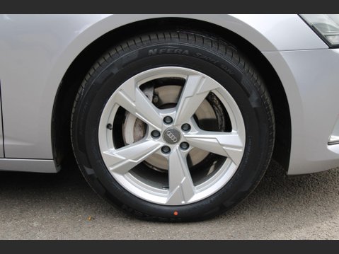 Audi A6 TDI SPORT MHEV 31