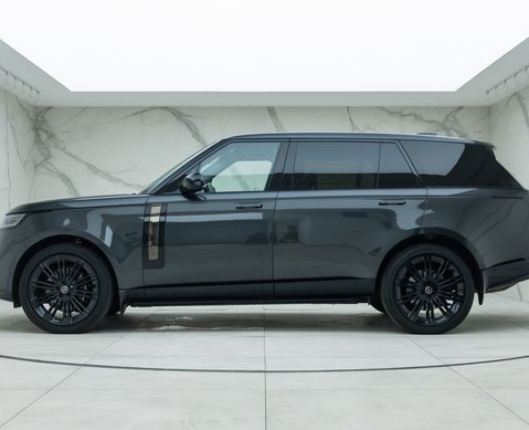 Land Rover Range Rover P615 SV LWB