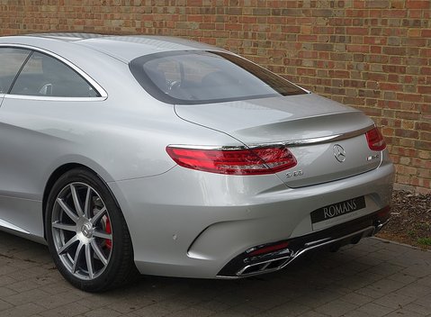 Mercedes-Benz S Class AMG Coupe 9