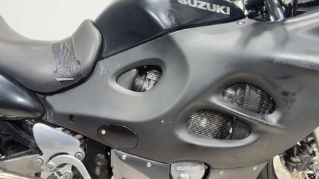 Suzuki GSX GSX750F 2000 31K RUNNING SPARES OR REPAIR PROJECT BIKE 750CC SPORTS TOURER 12