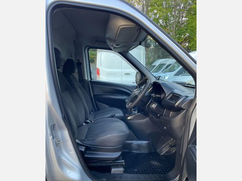 Vauxhall Combo 1.3 CDTi 2000 16v Sportive Panel Van 3dr Diesel Manual FWD L1 H1 (133 g/km, 27