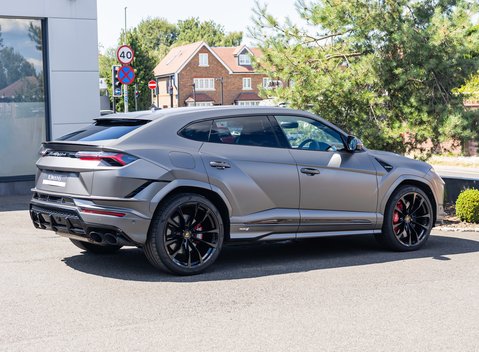 Lamborghini Urus S 2
