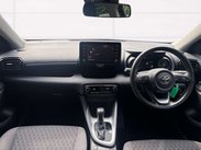 Toyota Yaris 1.5 Yaris Design HEV CVT 5dr 11