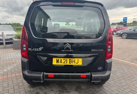 Citroen Berlingo BLUEHDI FEEL M WHEELCHAIR RAMP 9