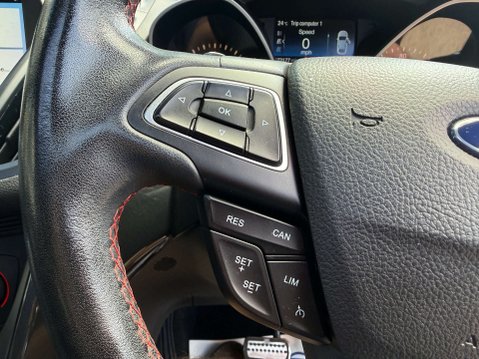 Ford Kuga 1.5 Kuga ST-Line X 4x4 Auto 4WD 5dr 73