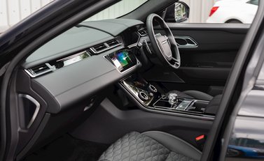 Land Rover Range Rover Velar SVAutobiography Dynamic 17