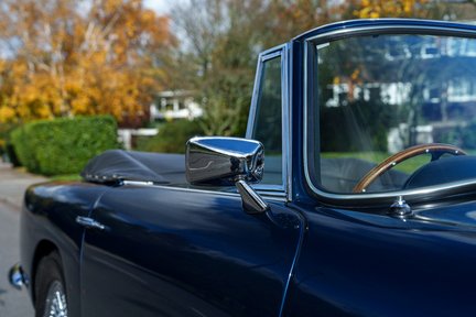 Aston Martin DB5 Convertible 13