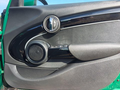 Mini Hatch 1.5 Cooper Exclusive Steptronic Euro 6 (s/s) 5dr 55