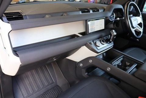 Land Rover Defender 90 HARD TOP MHEV GENUINE REAR SEATS FITTED COST 6K PLUS VAT AT DEALER 20