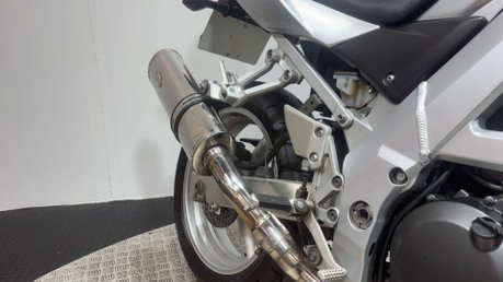 Suzuki SV650 SV650 2003 31K LONG MOT PERFECT A2 BIKE VTWIN SERVICED 650CC 35