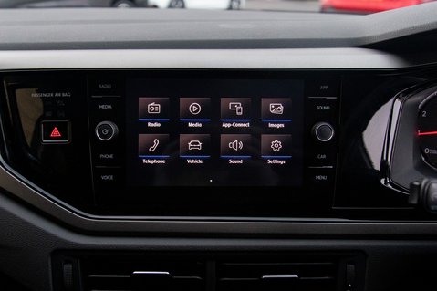 Volkswagen Polo MATCH TSI 22