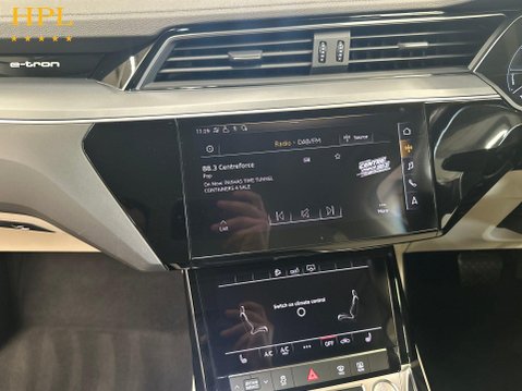 Audi E-Tron 50 Technik SUV 5dr Electric Auto quattro 71.2kWh (313 ps) 2 Owners - Air Co 18