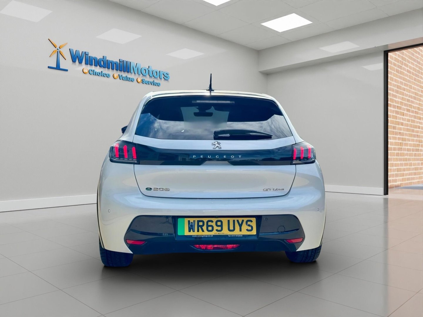 2020 Peugeot e-208 — image 5