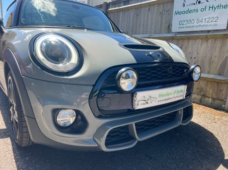 Mini Hatch 2.0 CHALLENGE 210 EDITION AUTOMATIC 3dr 2