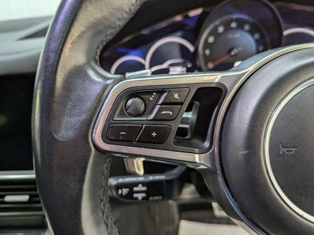 Porsche Cayenne 2.9 Cayenne V6 S Auto 4WD 5dr 69