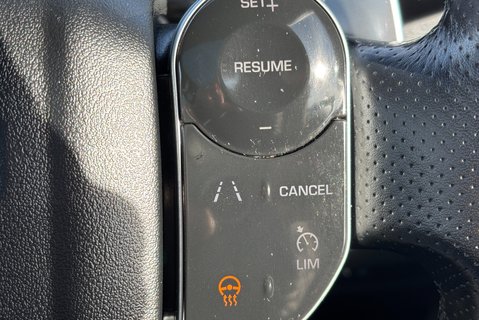 Land Rover Range Rover Sport D300 MHEV HSE Dynamic Black Auto 4WD Euro 6 (s/s) 5dr 29