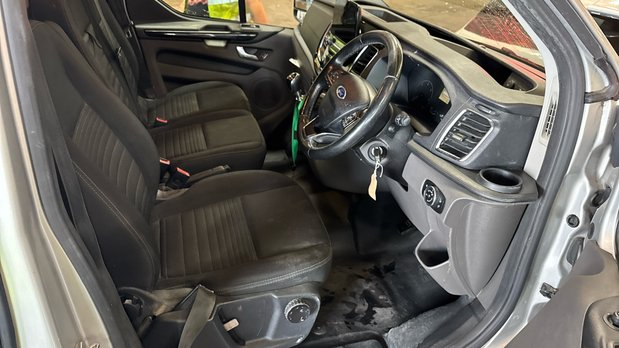 Ford Transit Custom SWB L1H1 Low Roof Limited 300 Air Con Alloys Sensors EURO 6 NO VAT 9
