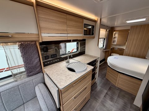 Bailey Unicorn Vigo 21