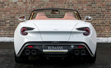 Aston Martin Zagato Vanquish Volante 7