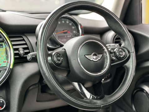 Mini Hatch 1.5 Cooper Auto 5dr 19