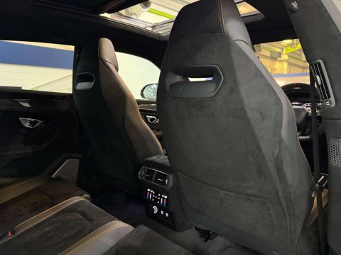 Lamborghini Urus 4.0 V8 BiTurbo Performante SUV 5dr Petrol Auto 4WD Euro 6 (666 ps) 77