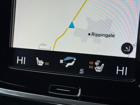 Volvo V90 2.0 D4 Auto AWD Euro 6 (s/s) 5dr 17