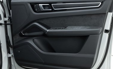 Porsche Cayenne GTS Coupe 22