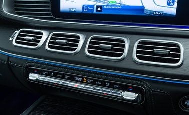 Mercedes-Benz GLS 600 Maybach 26