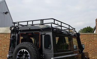 Land Rover 90 Adventure 12