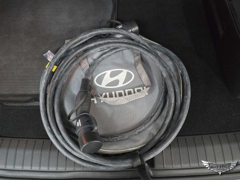 Hyundai KONA 39kWh SE Auto 5dr (10.5kW Charger) 96