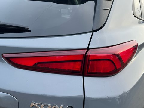 Hyundai KONA T-GDI PREMIUM MHEV 19