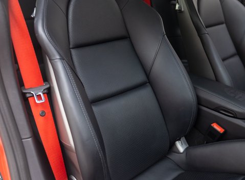 Porsche 911 Carrera 4 GTS (991.2) 16