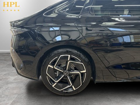 BYD Seal 82.5kWh Excellence Saloon 4dr Electric Auto AWD (530 ps) 1 Owner - Sensors 10