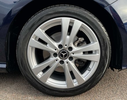 Mercedes-Benz A Class 1.6 A 180 Sport Exeutive Auto 5dr 15