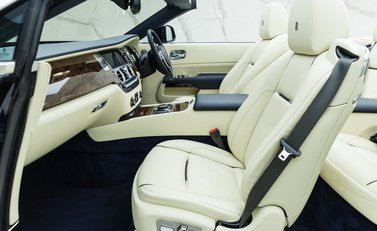 Rolls-Royce Dawn V12 16